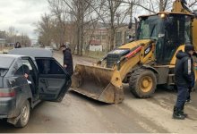 Трактор и авто столкнулись в Уральске, пострадали трое