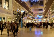 Конфликт женщины с подростком в торговом центре Астаны попал на видео