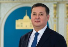 Во Дворце школьников проголосовал руководитель администрации президента