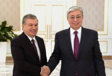 Мирзиёев поздравил Токаева с юбилеем дипломатических отношений двух стран