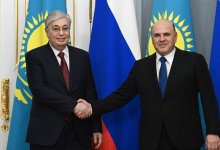 Токаев встретился с председателем правительства РФ