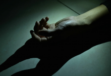 В яме около дома спрятал тело убитого приятеля мужчина в Алматы