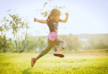 Девочка сломала позвоночник в детском лагере: расследование возобновили в ВКО