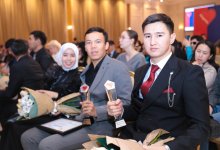 Определены победители премии "Волонтер года"