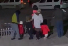 Многодетную мать, управлявшую машиной “под колесами”, выдворили из страны в Атырау