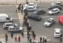 Жители двух ЖК перекрыли автодорогу в Актау