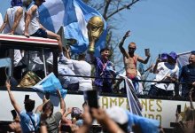 Прибытие футболистов сборной Аргентины встретили на родине праздником