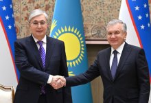 О чем говорили президенты Казахстана и Узбекистана на встрече в узком кругу