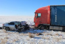 Два человека погибли при столкновении грузовика и Lexus’а в Кызылординской области