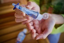 Более 160 казахстанцев заразились коронавирусом за сутки