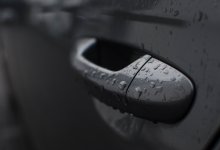 Работник автомастерской угнал машину и попал в аварию в Кентау