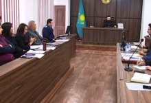 Неполным считают обвинение мать и вдова убитого врача в Алматы