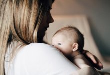 Снизить пенсионный возраст женщинам за рождение ребенка предложил депутат в РК