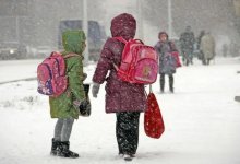 Школьников второй смены оставили на дистанционном обучении в Астане