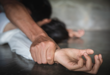 Изнасиловали, сняли на видео и шантажировали девушку двое жителей Туркестана