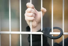 Обругал жену матом и попал под арест житель Семея