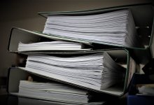Лишнюю бумажную волокиту выявил Мусин при посещении столичного ЦОНа