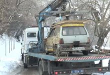 Автомобиль на дровах задержали в Алматы