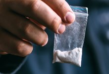 До 100 кг наркотиков могли производить задержанные близ Алматы украинцы