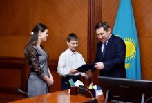 Пожертвовал обедом ради Турции: школьника из Шымкента наградили