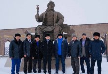 Партия "Ак жол" вывесила свои баннеры в разных регионах Казахстана