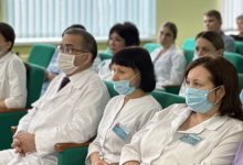 Аманатовцы рассказали врачам о предвыборной программе