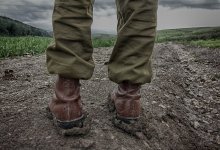 Нашли биоматериал во рту: подробности дела о суициде срочника рассказали в прокуратуре