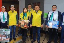 Продукты не растут на полках: фотовыставку в метро Алматы провела партия "Ауыл"