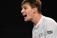 Александр Бублик вышел в четвертьфинал турнира во Франции