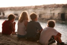 Почти две тысячи детей остались сиротами после землетрясений в Турции