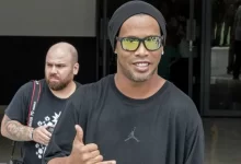 Роналдиньо возвращается в футбол