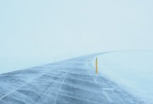 15 участков дорог закрыли в двух регионах Казахстана