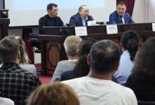 Члены предвыборного штаба партии "Ак жол" проводят встречи в ВКО