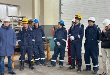 С коллективом предприятия встретились кандидаты в депутаты от AMANAT в Мангистау