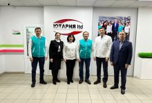 Кандидаты от партии AMANAT встретились с коллективом швейной фабрики в Караганде