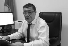 Захрипел и упал: судья умер на рабочем месте в Уральске