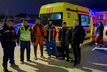 Шесть человек спасли из снега и льда в Атырауской области
