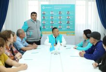 Защиту прав и интересов трудящихся обсудили партийцы AMANAT с жителями Шымкента