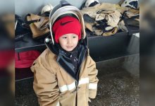 Пожарные Усть-Каменогорска исполнили мечту пятилетнего мальчика (ВИДЕО)