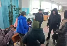 Шесть женщин и ребенок оказались в снежном плену в СКО