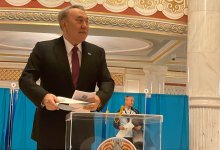 Нурсултан Назарбаев проголосовал на выборах (ВИДЕО)