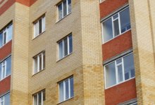 Разбилась насмерть прыгнувшая с девятого этажа девушка в Уральске