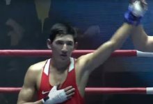 Казахстанский боксер сразится за золото турнира в Бишкеке