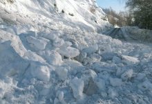 Опасность схода лавин сохраняется в горах Алматинской области