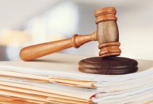 Подозреваемую в организации взрыва в кафе Санкт-Петербурга объявили в розыск