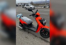 Мопедист сбил полицейского и пытался скрыться с места происшествия в Алматы