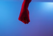 Россиянка забила пенсионера до смерти ножкой от стола