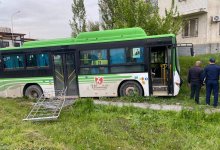 Неуправляемый автобус наехал на шестерых человек в Шымкенте