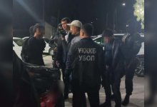 Пять миллионов тенге вымогали двое мужчин у жителя Туркестанской области