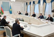 Президенты Казахстана и Азербайджана провели переговоры в узком составе